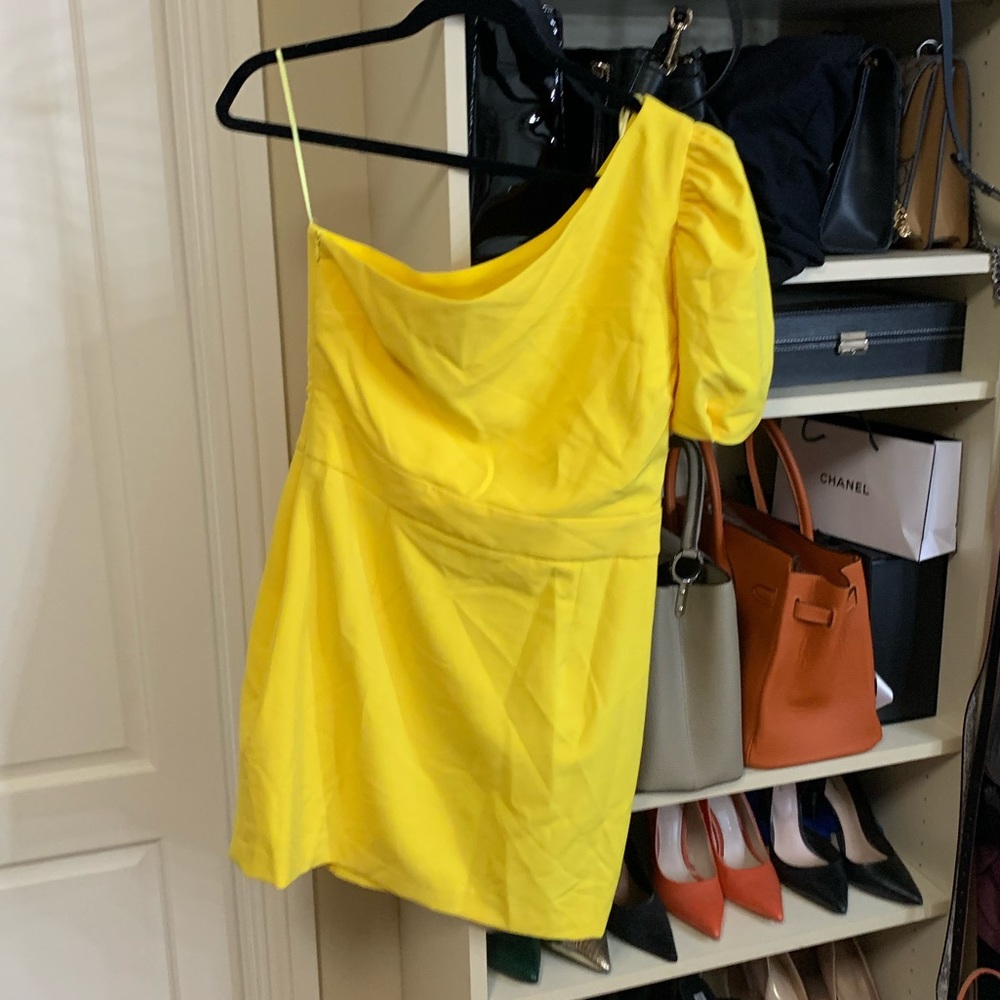 Yellow dress